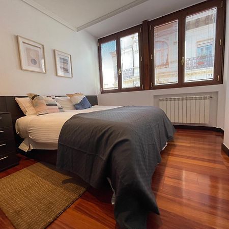 Burgo Atuaire Home Vivienda A Luminosa Parking Incluido En Plena Calle Comercial מראה חיצוני תמונה