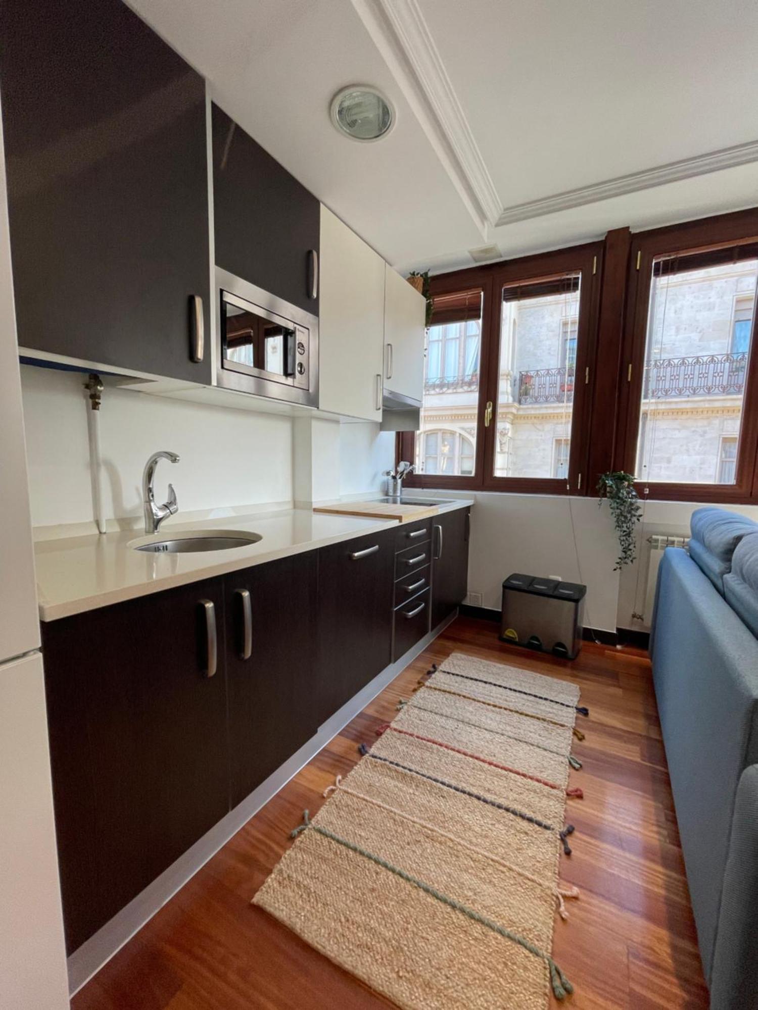 Burgo Atuaire Home Vivienda A Luminosa Parking Incluido En Plena Calle Comercial מראה חיצוני תמונה